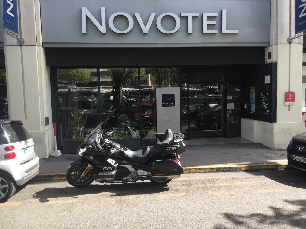 Moto Taxi a destination du NOVOTEL Marseille Centre Prado Vélodrome. 103 avenue du Prado.